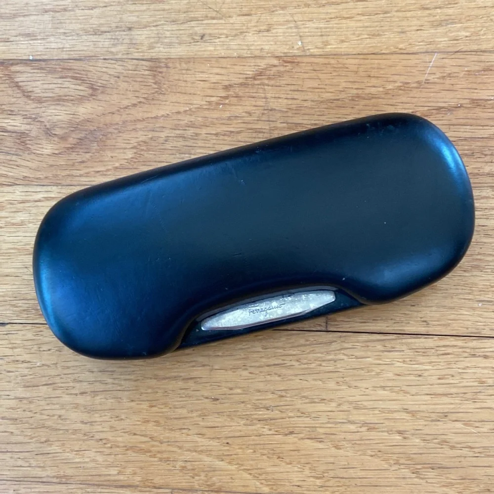 SALVATORE FERRAGAMO GLASS CASE